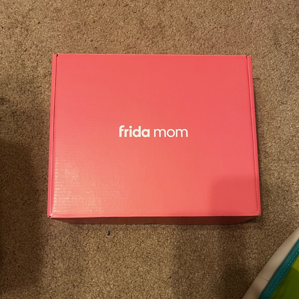 Breastfeeding Frida mom kit